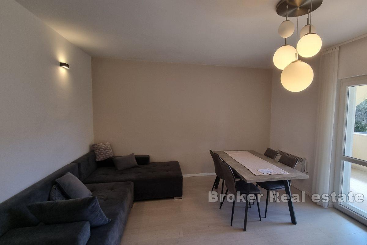 Dom z apartamentami blisko morza