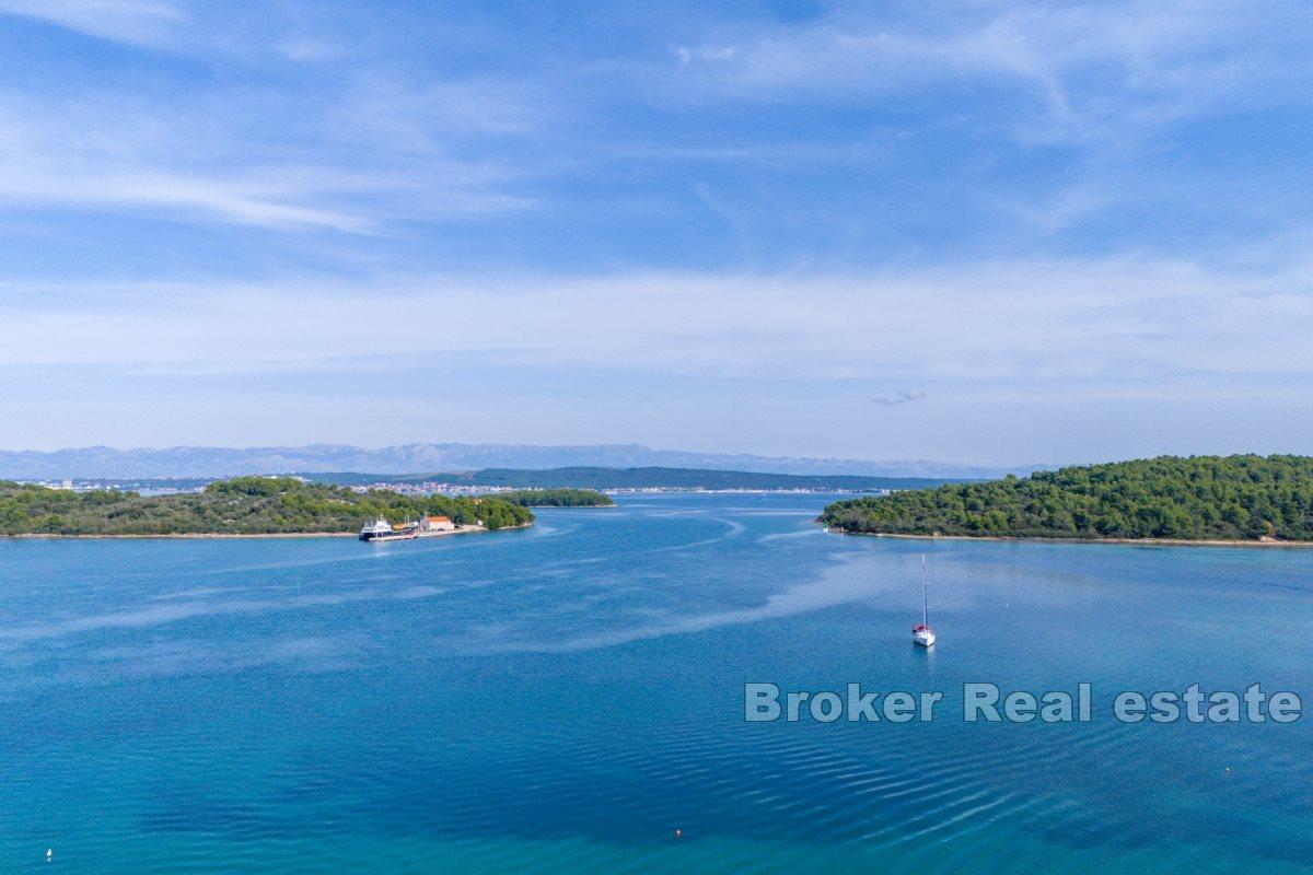 001-2041-86-Ugljan-House-with-an-open-sea-view-for-sale