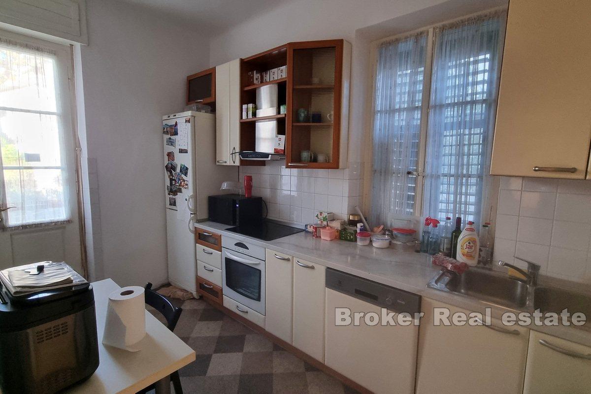 Spacious apartment in a prime location