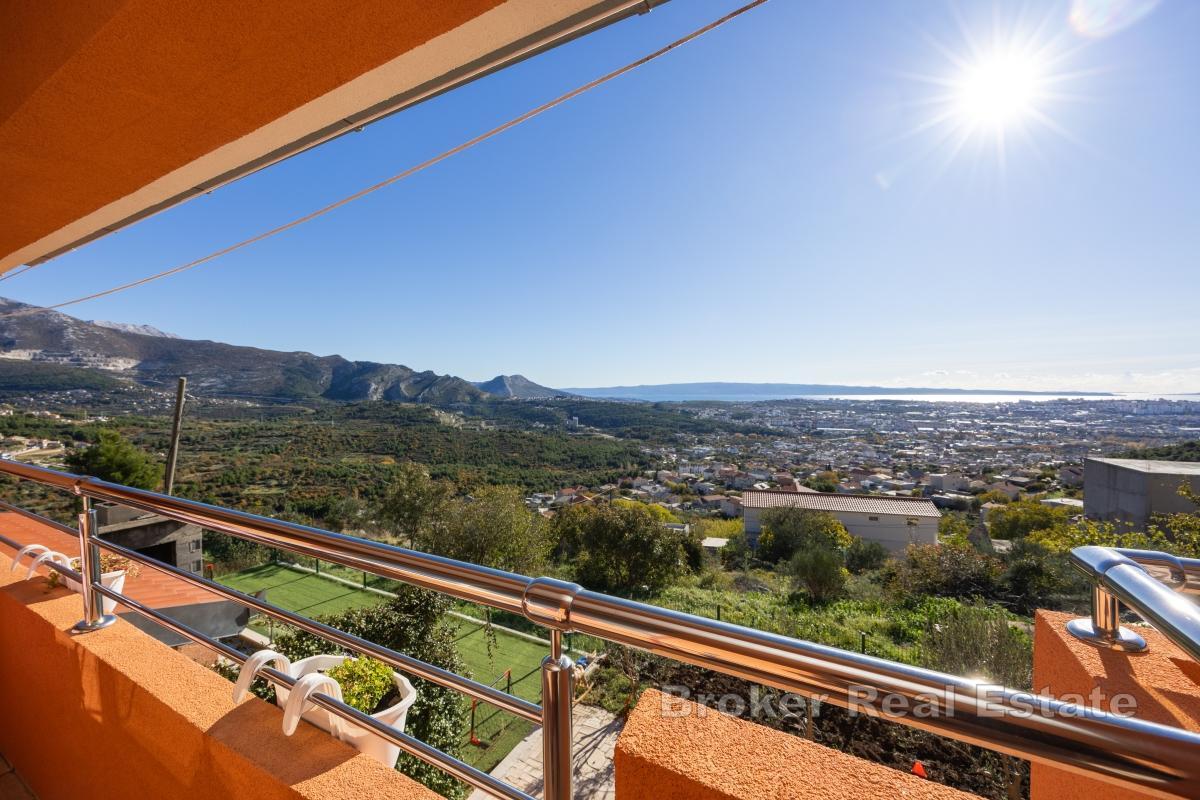Casa con vista aperta sul mare e sulle isole