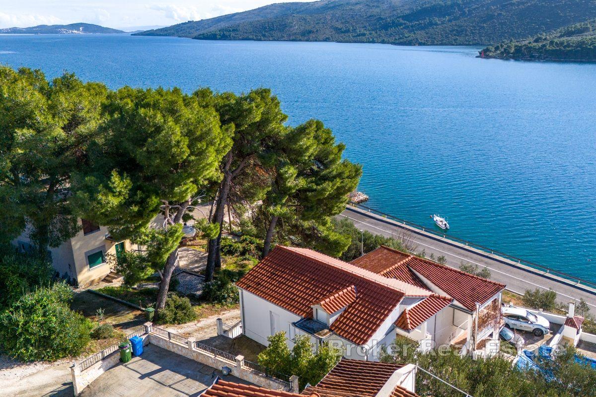 Maison dans un emplacement privilégié près de la mer