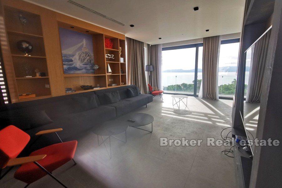 Modern villa with pool and sea view