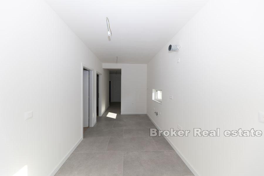 Appartement dans immeuble neuf avec piscine