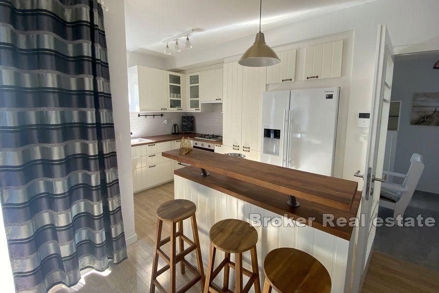 Maison jumelée avec piscine