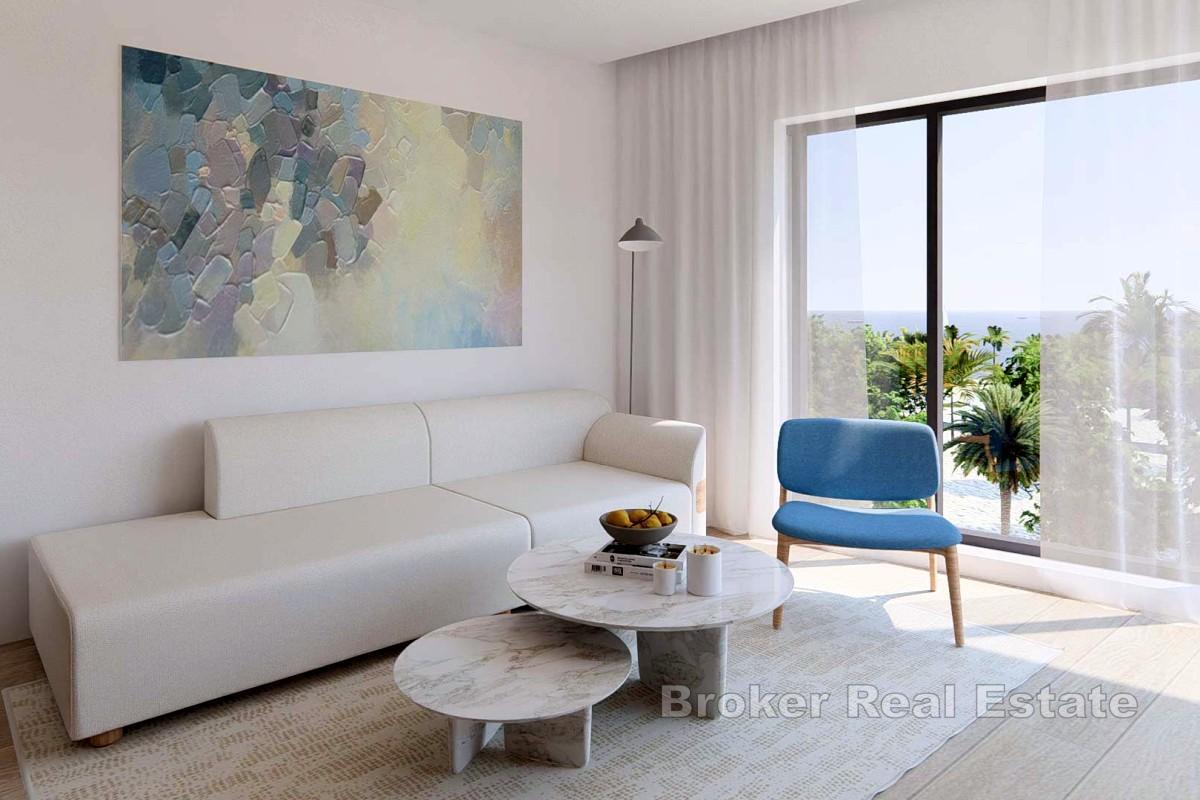 Trosoban stan u novogradnji s pogledom na more