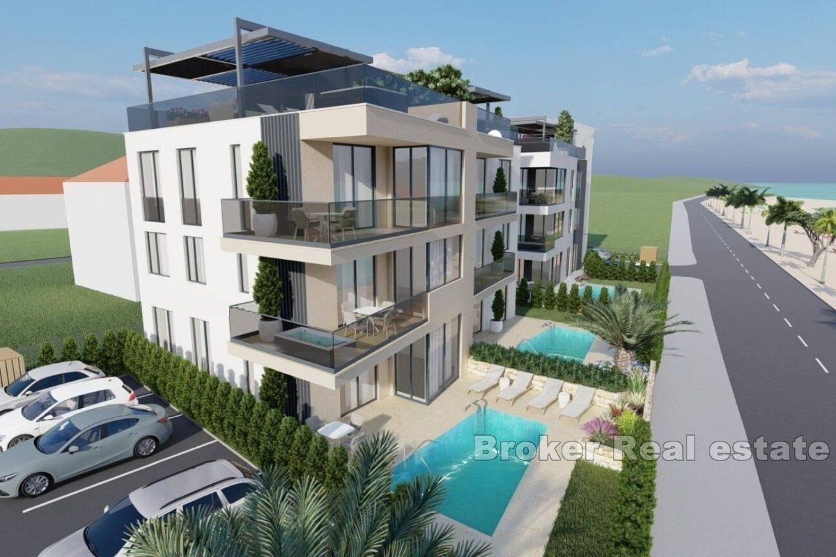 Modernes Apartment mit Dachterrasse in der ersten Reihe zum Meer