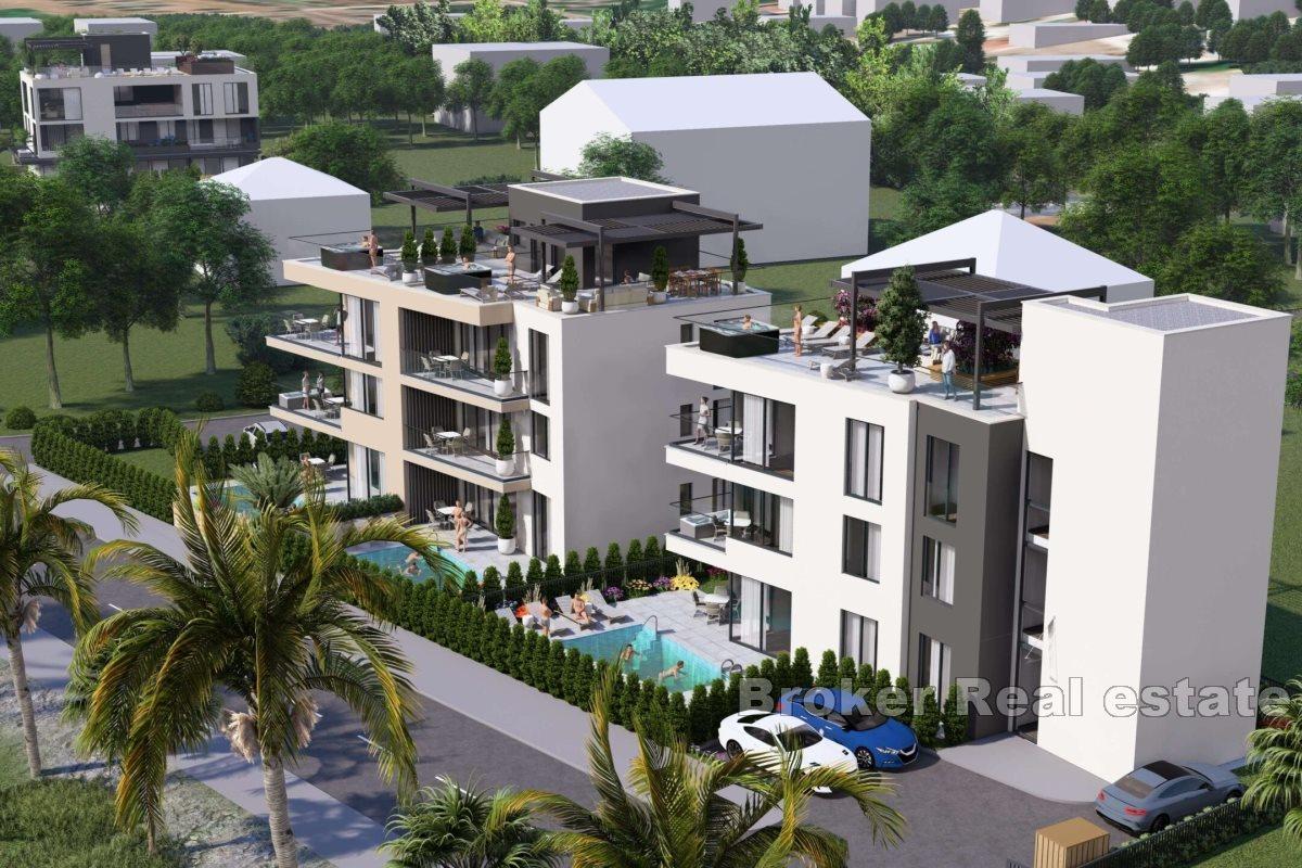 Apartments in the first row to the sea