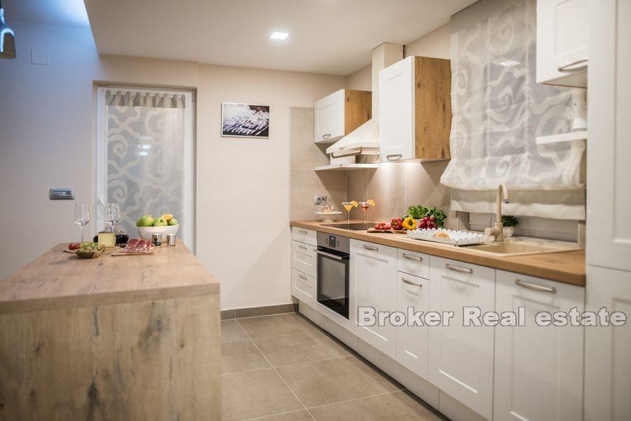 Maison moderne avec piscine