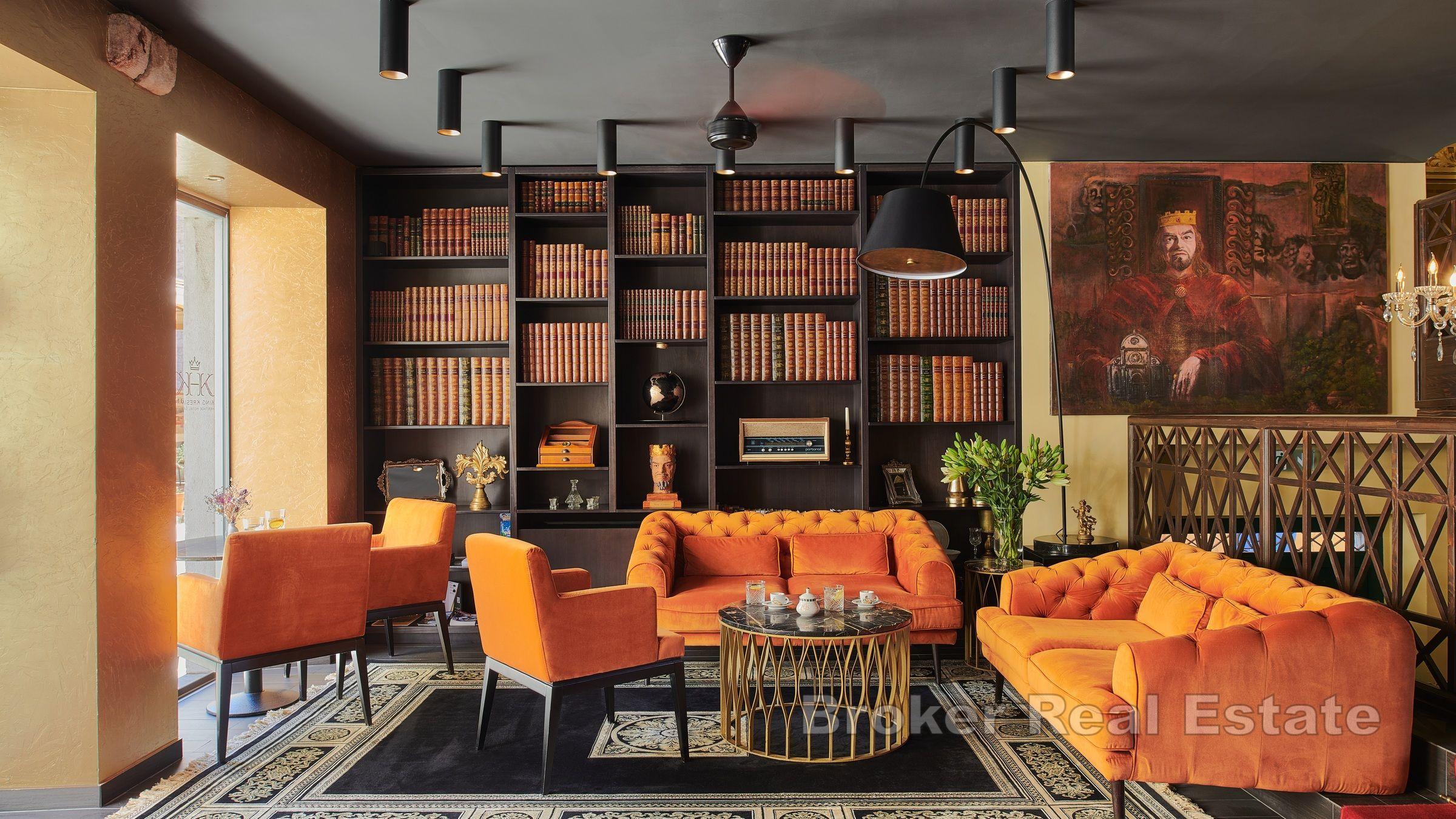 Hotel storico a quattro stelle nel cuore della città