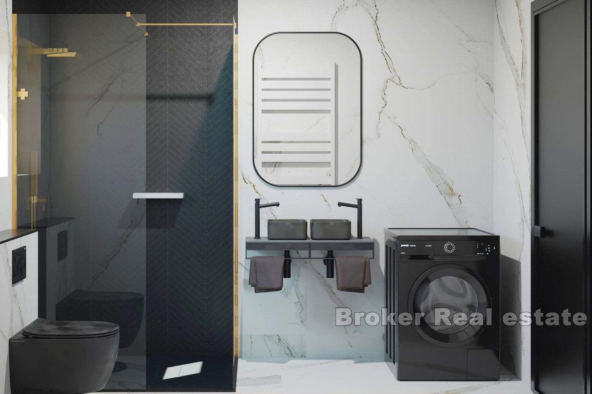 Penthouse se střešní terasou a výhledem na moře