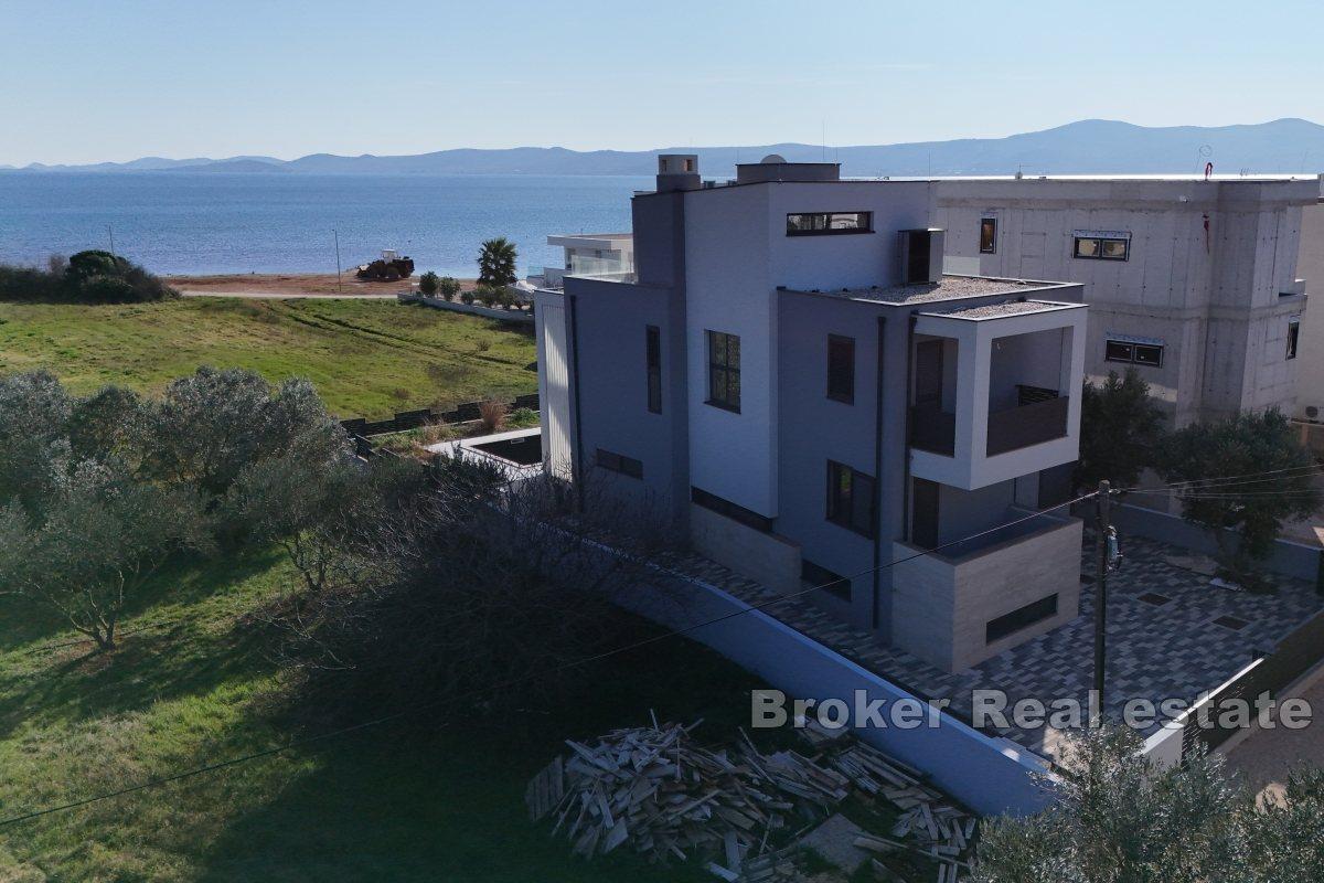 Villa moderne avec vue sur la mer et équipements exclusifs