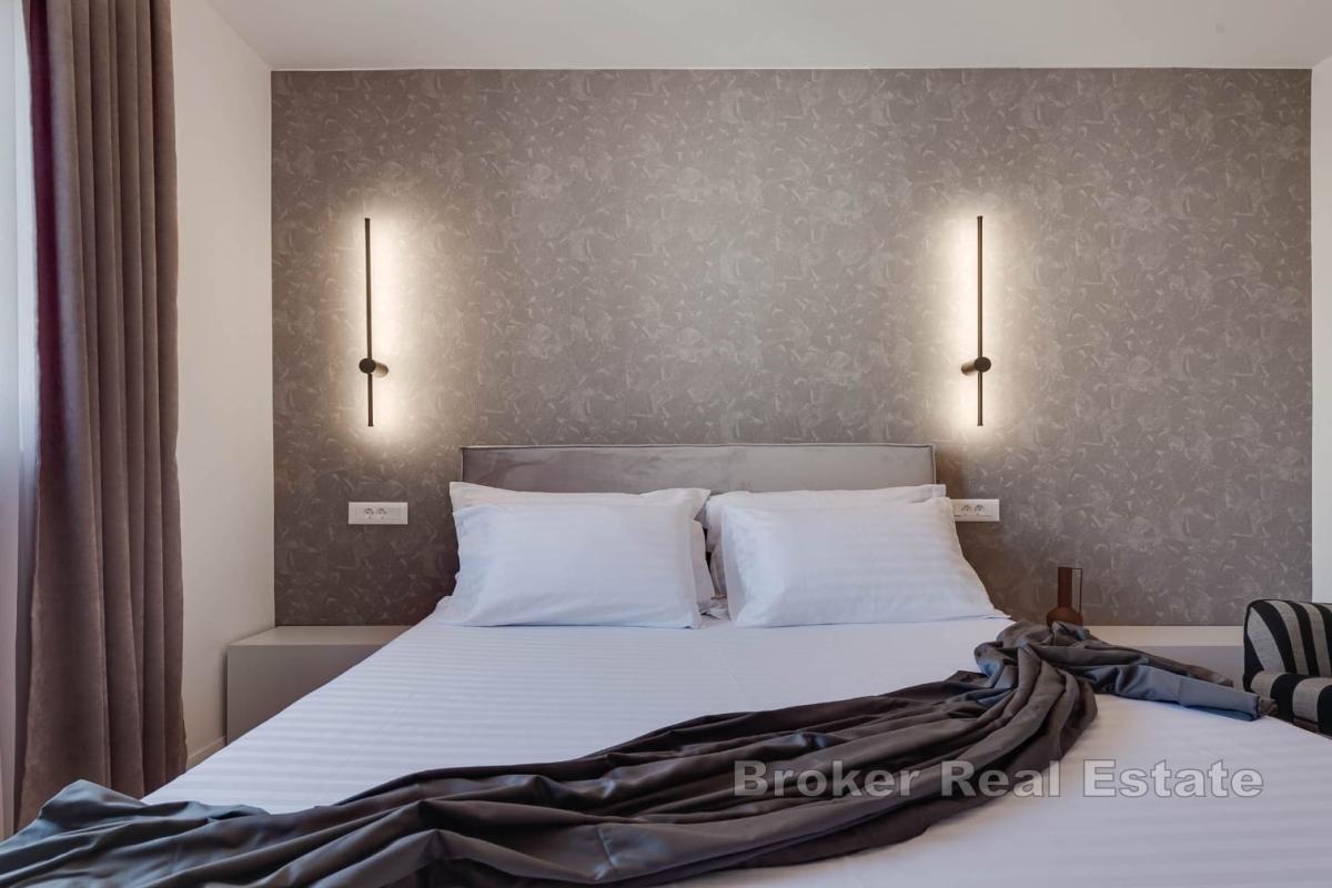 Квартира с террасой на крыше и джакузи в самом центре города