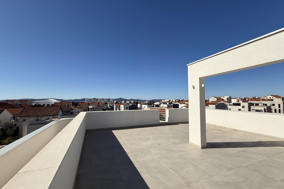 001-2043-145-Zadar-Modern-apartment-with-roof-terrace-for-sale