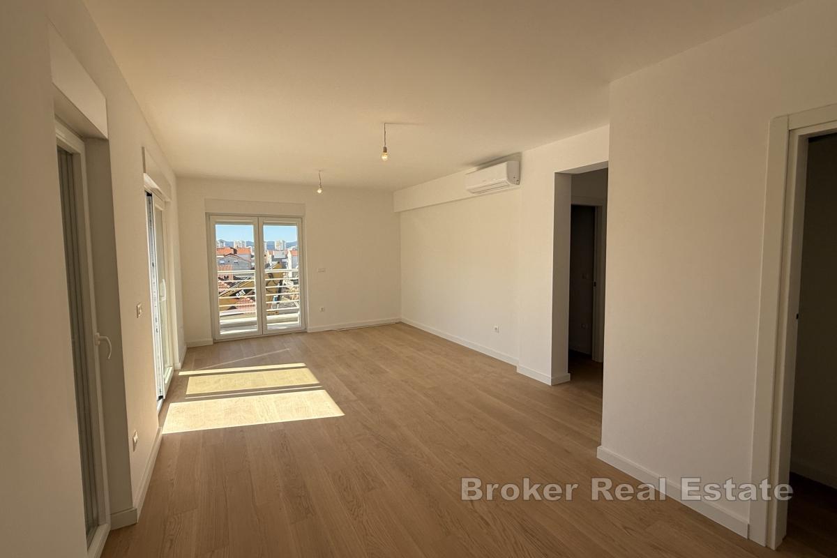 Nowoczesny apartament z tarasem na dachu w nowym budynku
