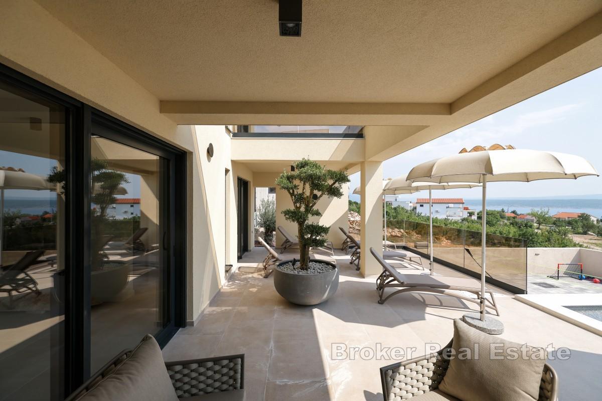 Lussuosa e moderna villa di nuova costruzione con vista sul mare aperto