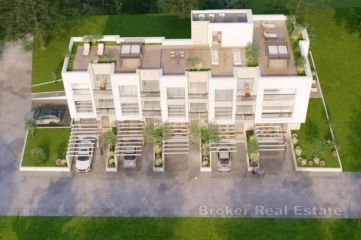 Appartement moderne avec toit-terrasse et parking