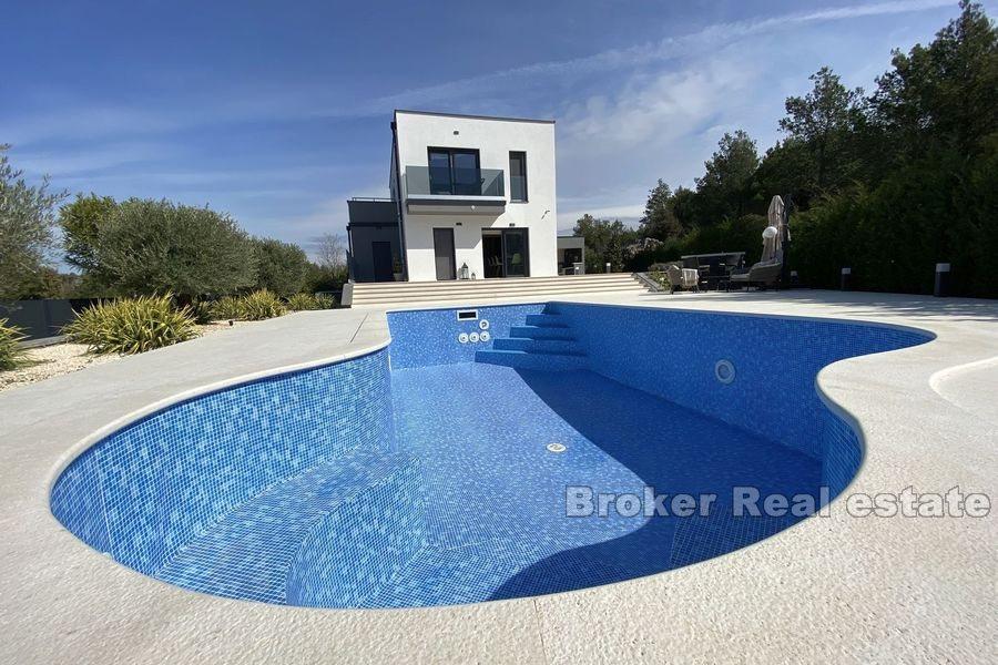 Luxury villa with pool