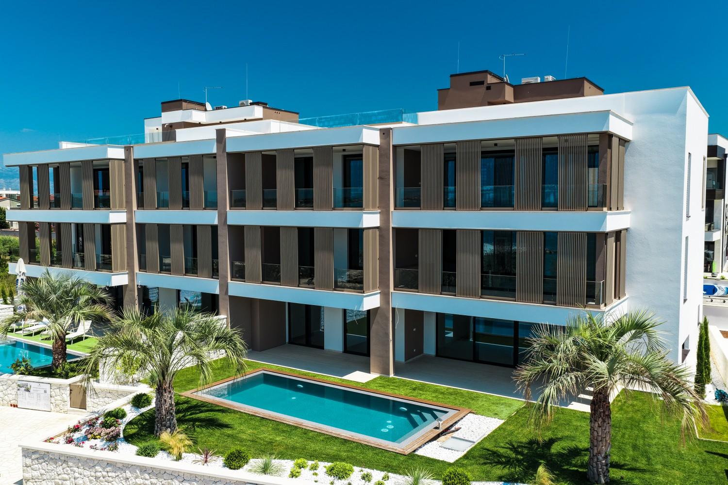 001-2043-164-near-zadar-two-bedroom-apartment-first-row-to-the-sea-sale