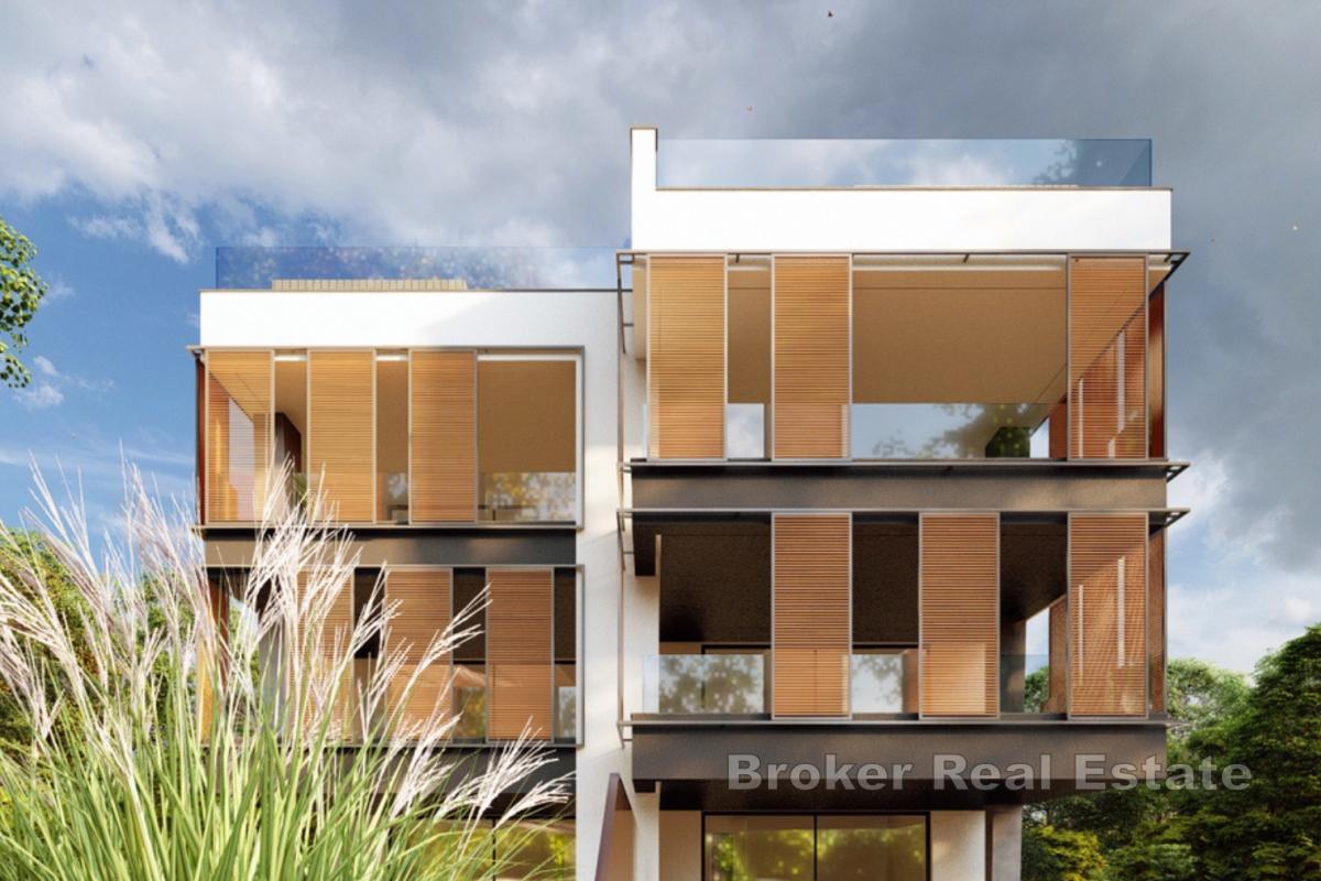 Luxuswohnung in einem Neubau mit Pool in erster Meeresreihe