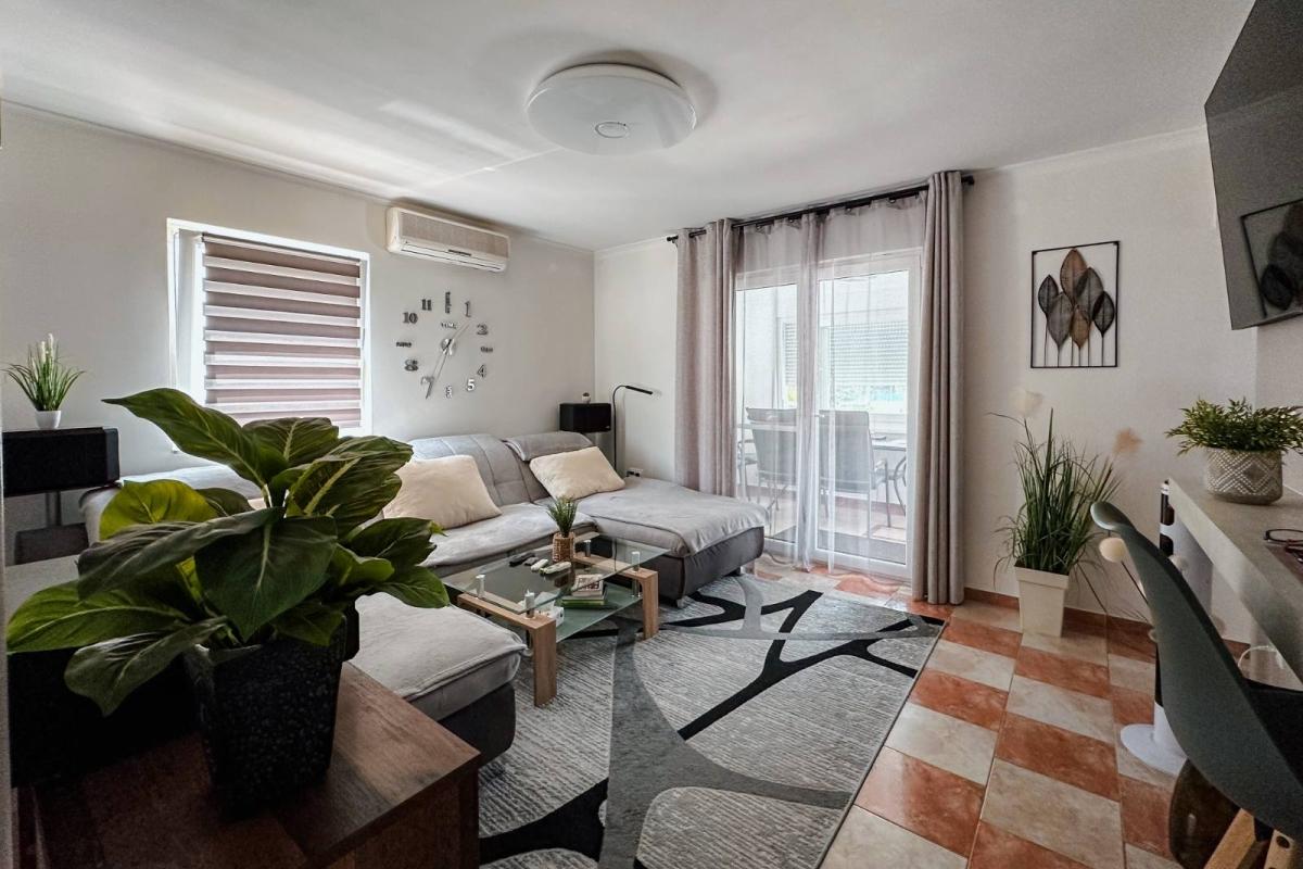 Apartmán s parkováním v klidném prostředí