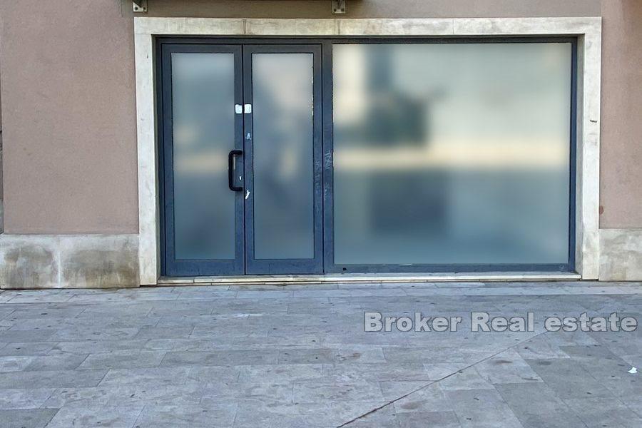 Brodarica, business space