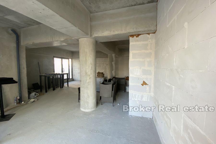 Brodarica, business space