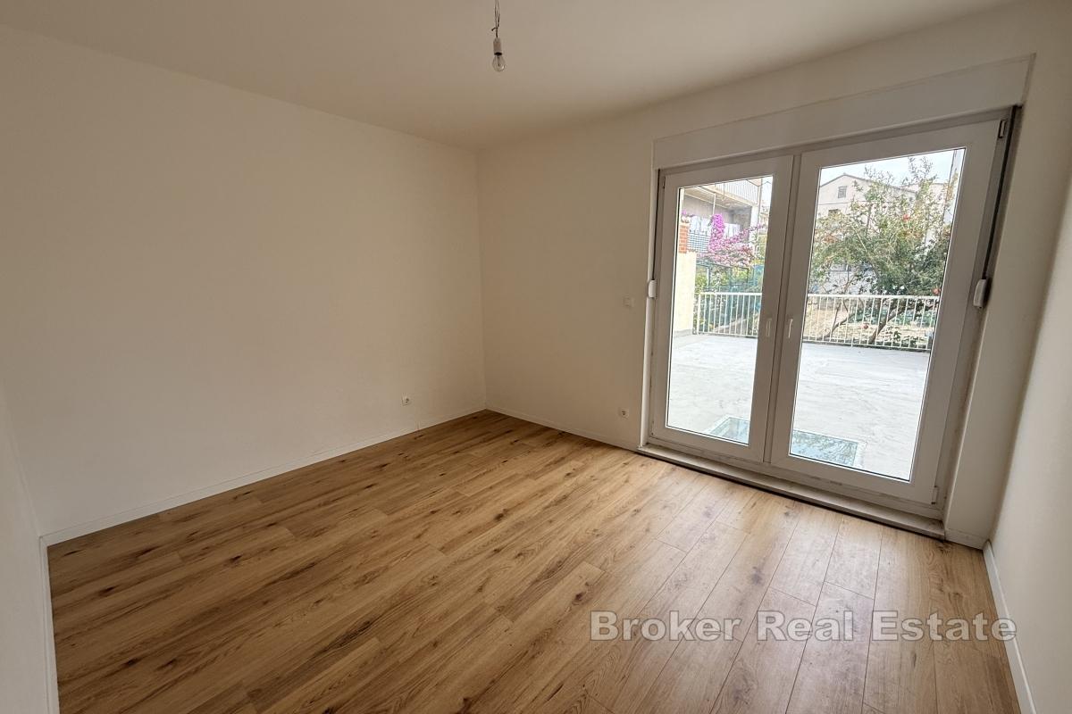 Appartement rénové avec une grande terrasse privative