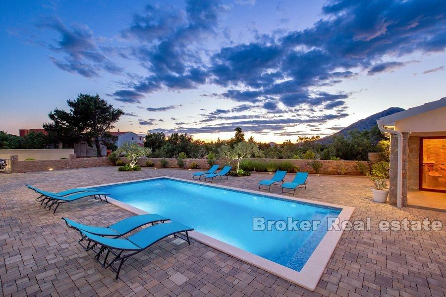 Schöne Villa mit Pool