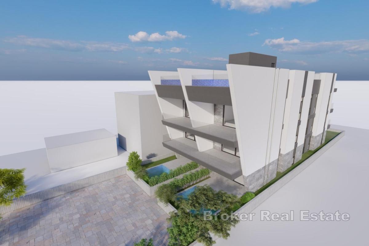 Trzypokojowy apartament w nowym budynku, w pierwszym rzędzie od morza