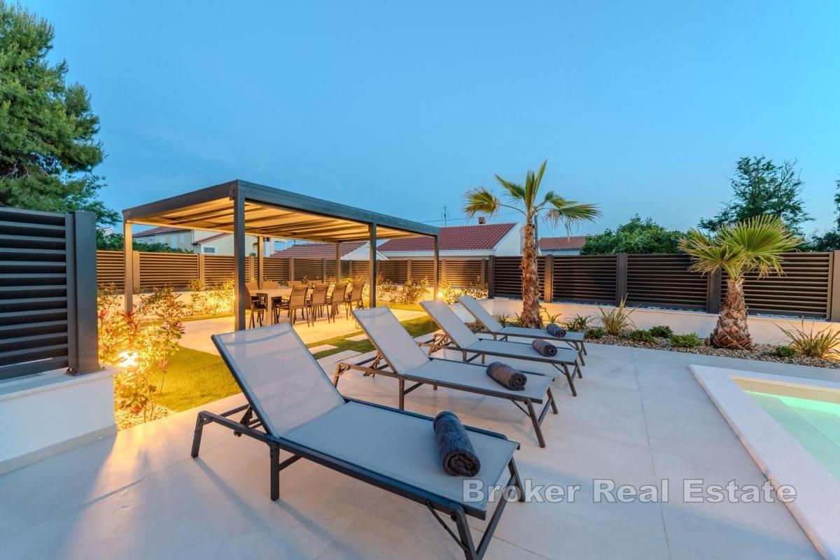 Premiumvilla med pool och öppen havsutsikt