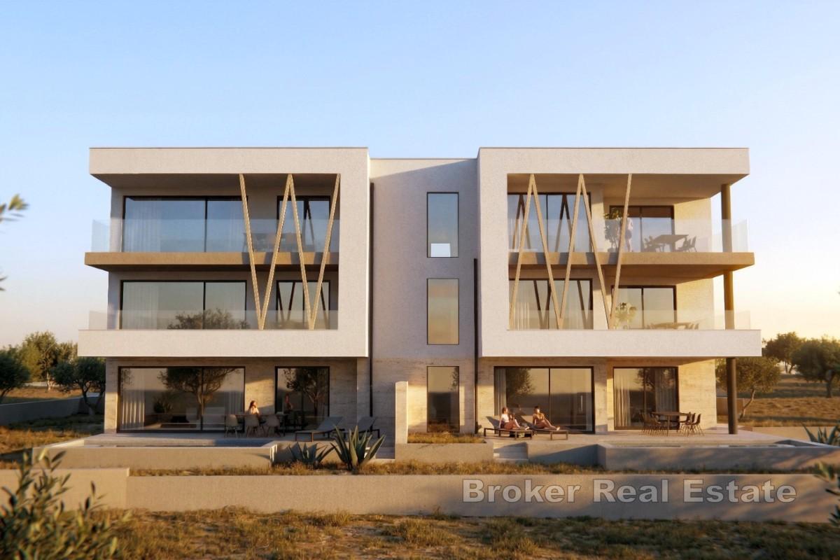 Appartement dans un immeuble neuf avec piscine