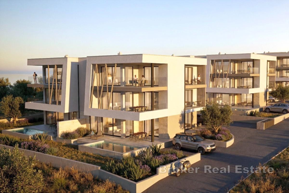 Appartement dans un immeuble neuf avec piscine