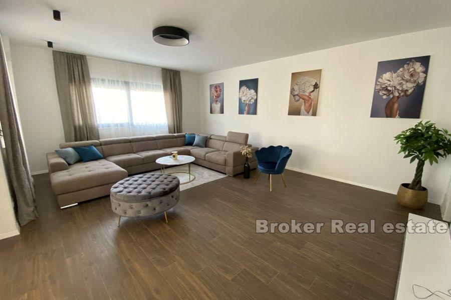 Modern villa with pool and sea view