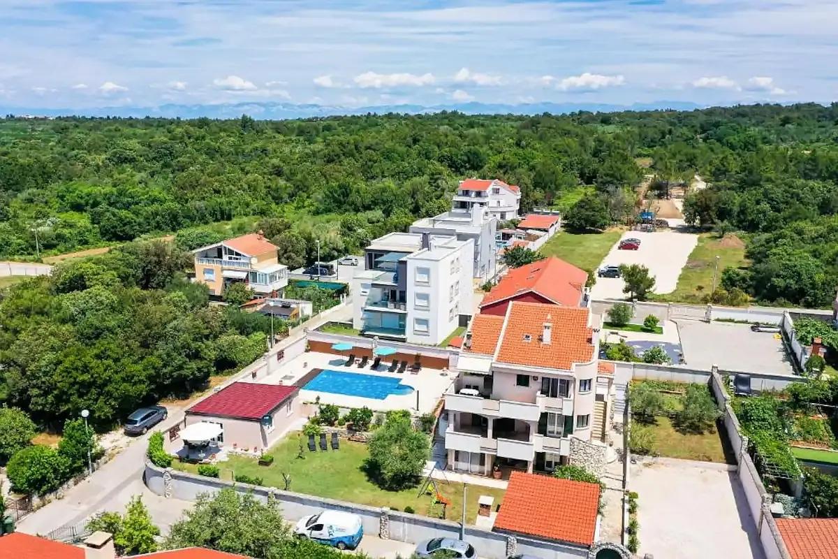 001-2043-211-Zadar-Villa-with-heated-pool-and-open-sea-view-for-sale