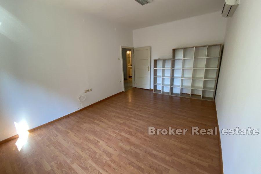 Meje, residential - business space