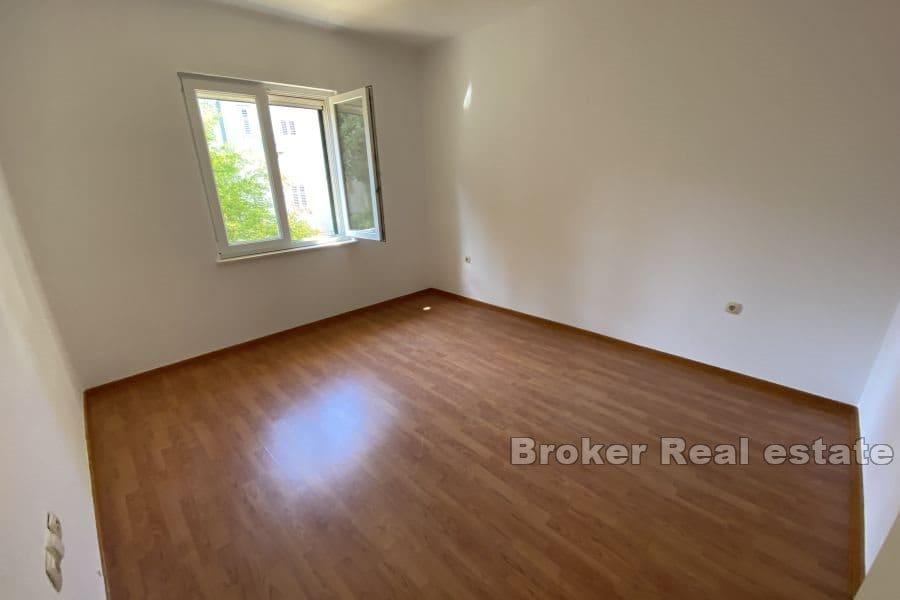 Meje, residential - business space