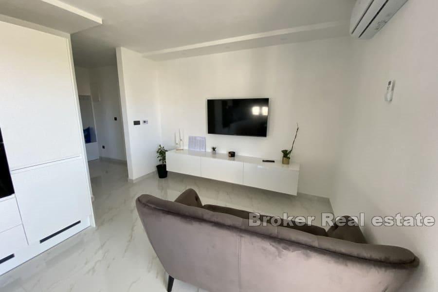 Modern villa med pool
