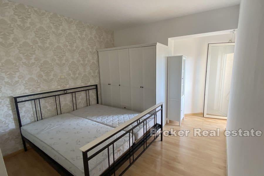 Žnjan, spazioso appartamento con tre camere da letto