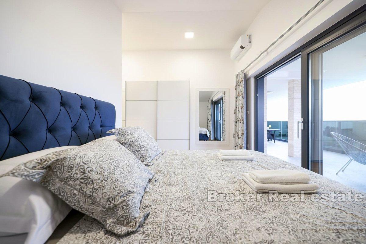 Villa moderne avec piscine