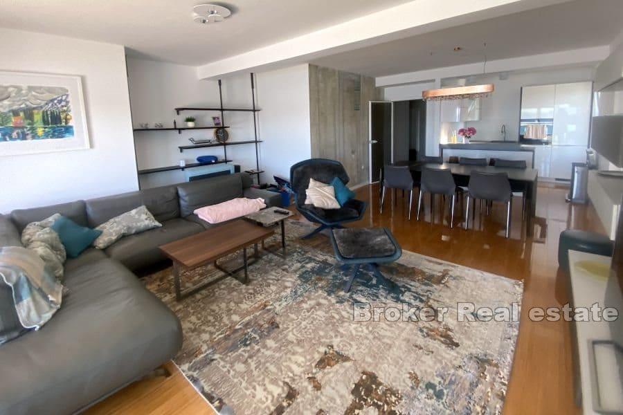 Luxusní apartmán v první řadě k moři