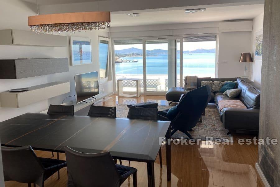 Appartamento di lusso in prima fila al mare