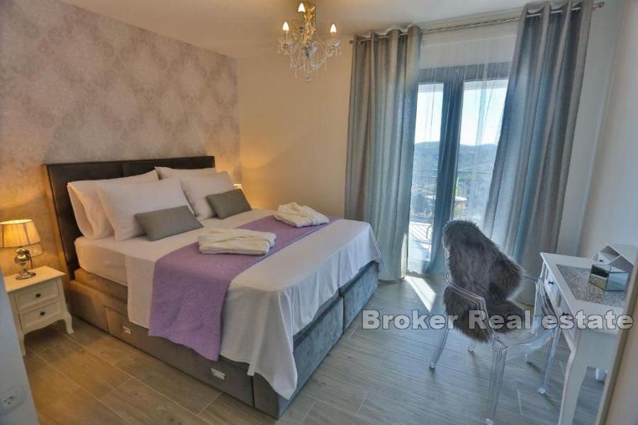 Willa z panoramicznym widokiem na morze