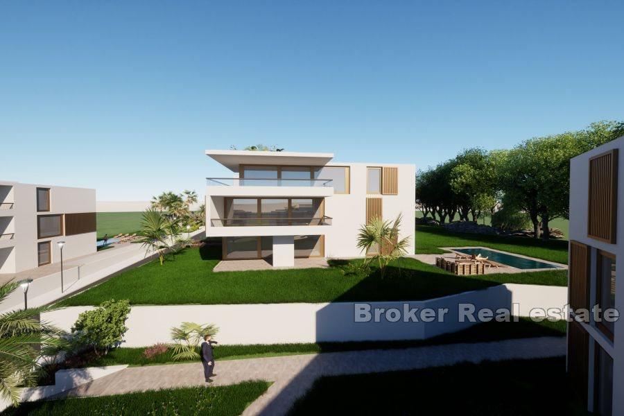 Luxuriöser Neubau mit Swimmingpool