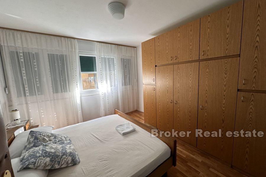 Appartement de deux pièces dans un endroit attrayant