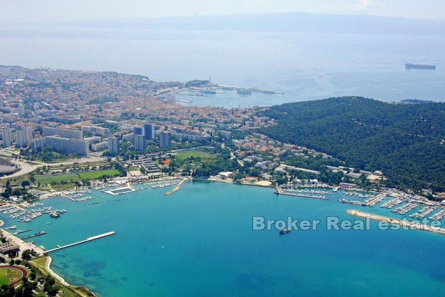 Two bedroom apartment in the very center of the city