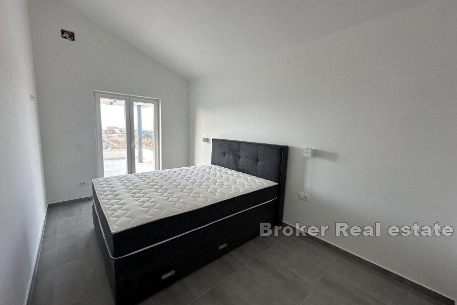 Casa in pietra con vista sul mare