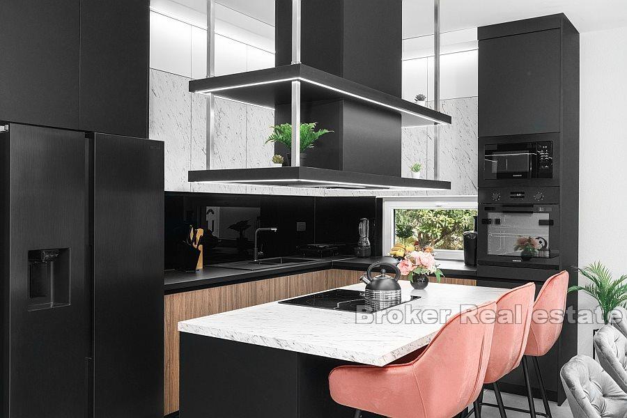 Maison individuelle de luxe avec piscine