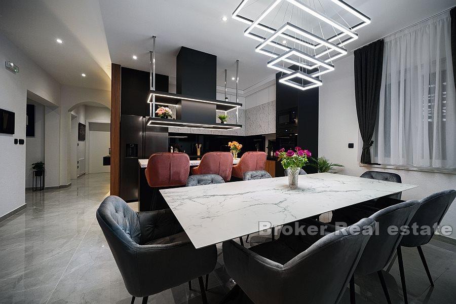 Maison individuelle de luxe avec piscine