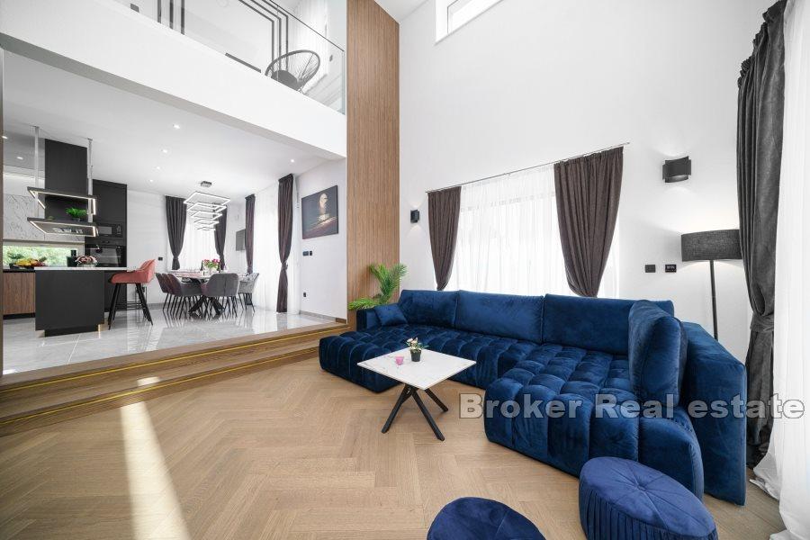 Maison individuelle de luxe avec piscine