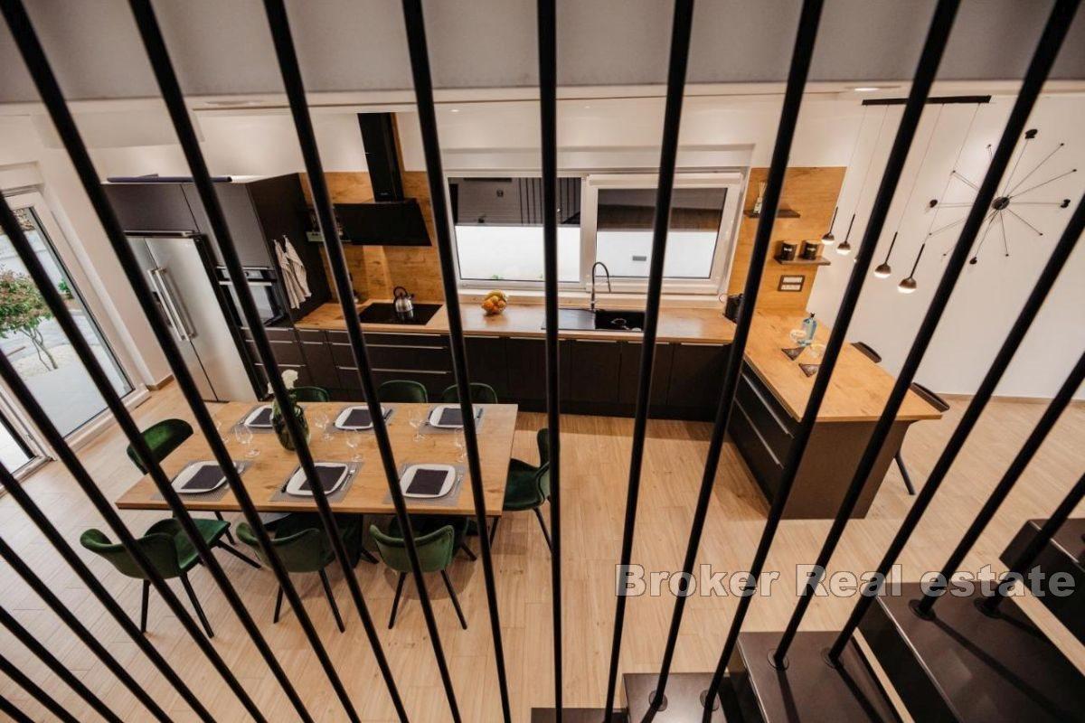 Vila s vyhřívaným bazénem na klidném místě